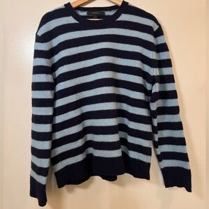 Express Men's Navy and Light Blue Striped Crewneck Sweater